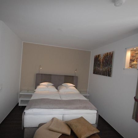 Landhotel Alte Toepferei Duisburg Exterior foto