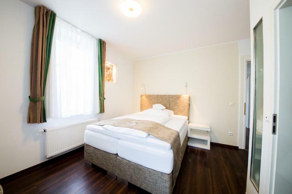 Landhotel Alte Toepferei Duisburg Exterior foto