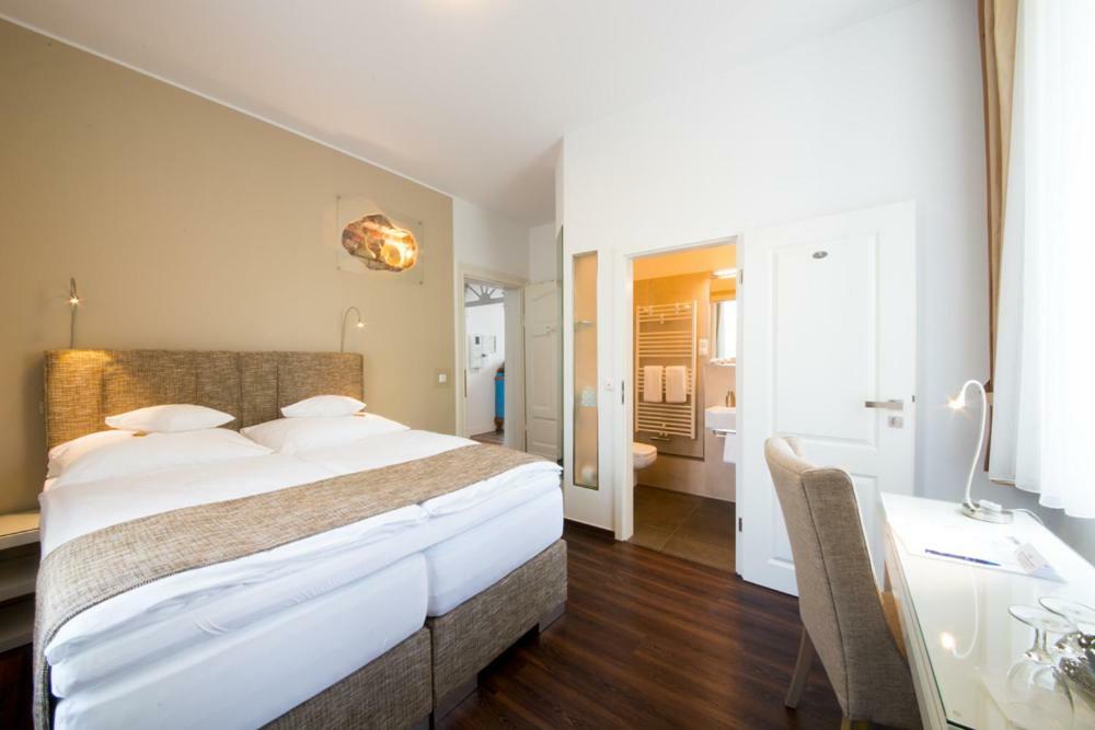 Landhotel Alte Toepferei Duisburg Exterior foto